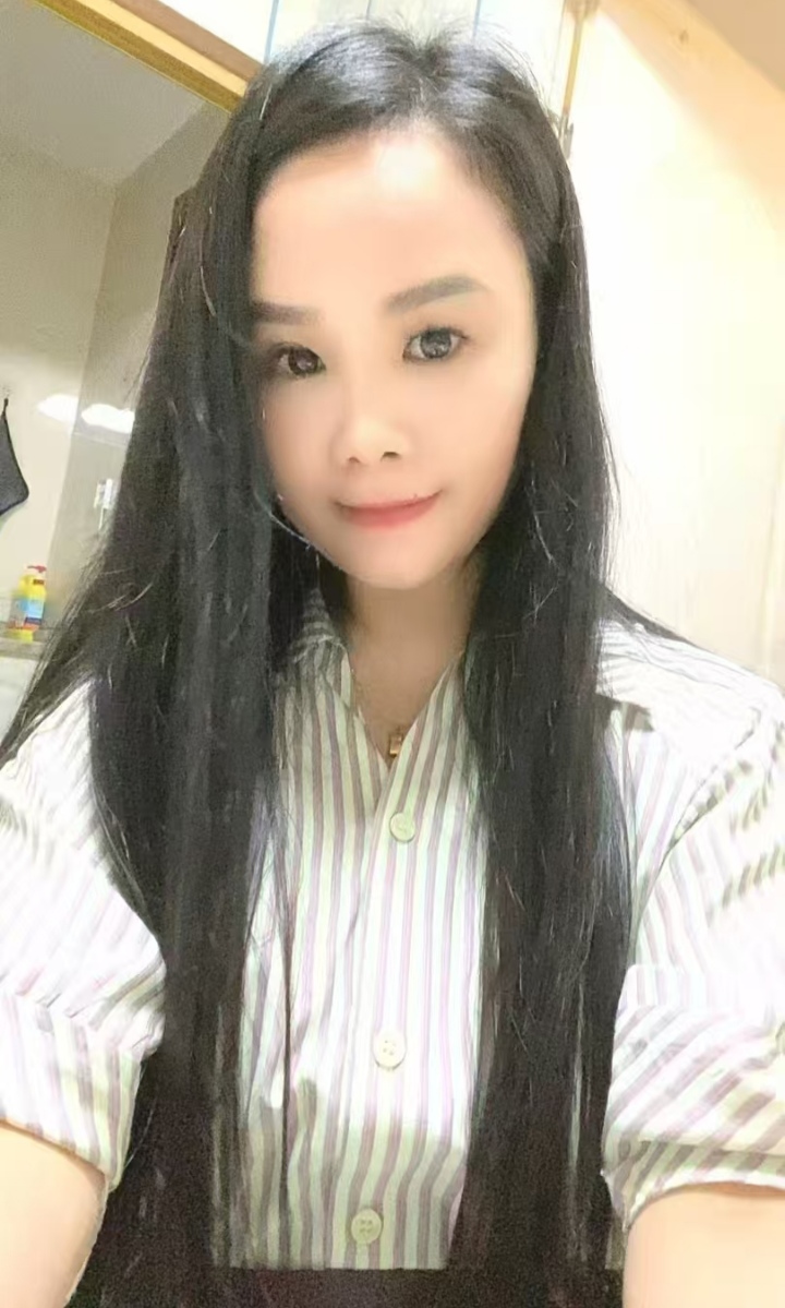 贝村服务系御姐