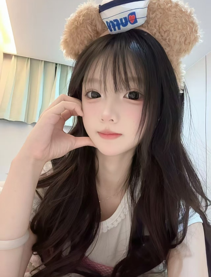 白嫩萝莉萌妹siri