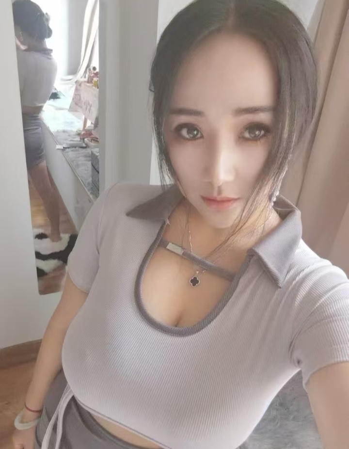 丰乳肥臀辣妹然然