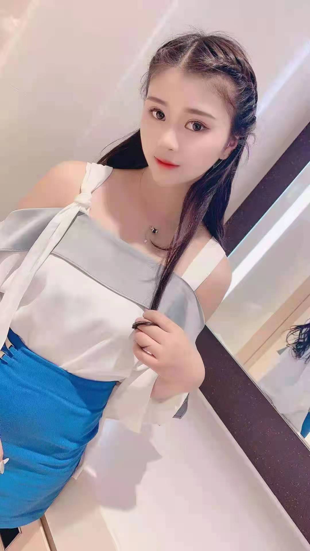 北辰纯欲喷水嫩妹