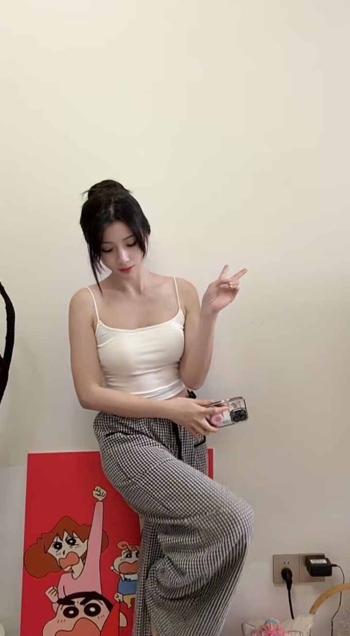 天河纯欲辣妹桃子