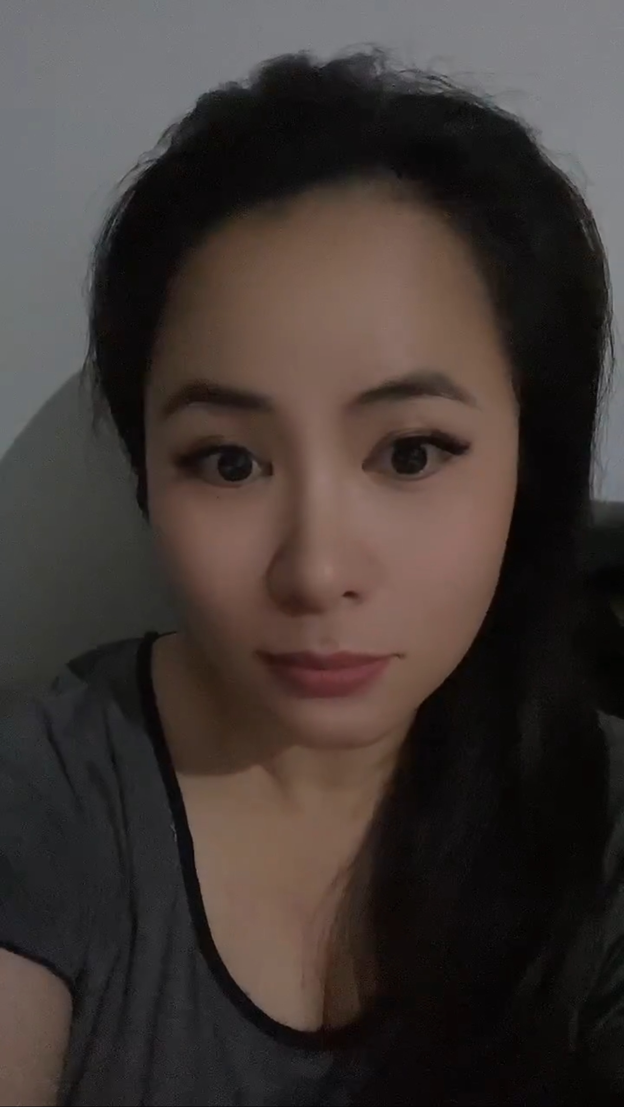 天河区肉丝短裙Sao妹子，身材不错 没有尿点