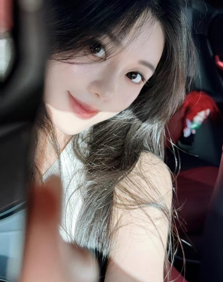 三通潮喷妹海归钢琴老师