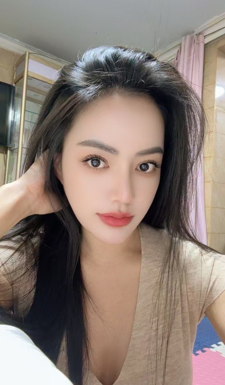 长宁哈尼族美妞西子