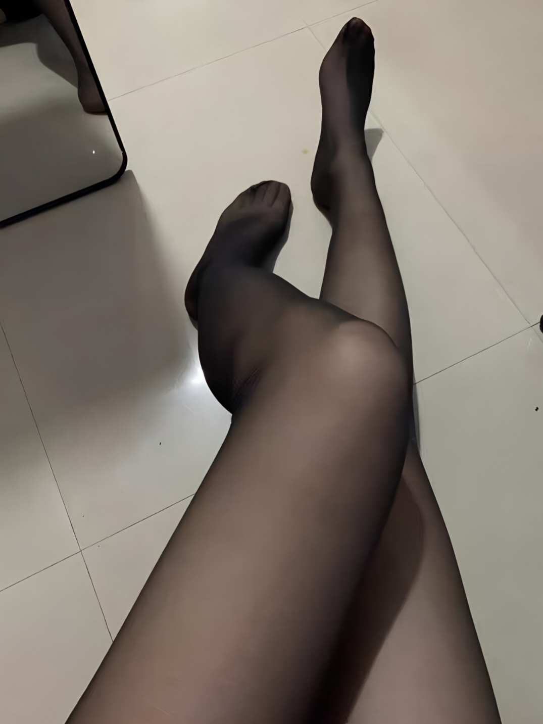 上城的欲望黑丝少妇