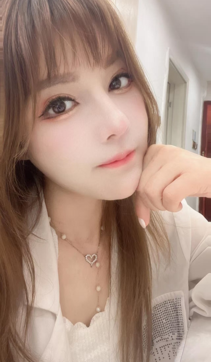 .西区丰润辣妹coco