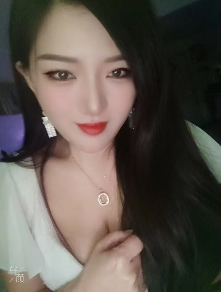 罗湖水床双飞百合