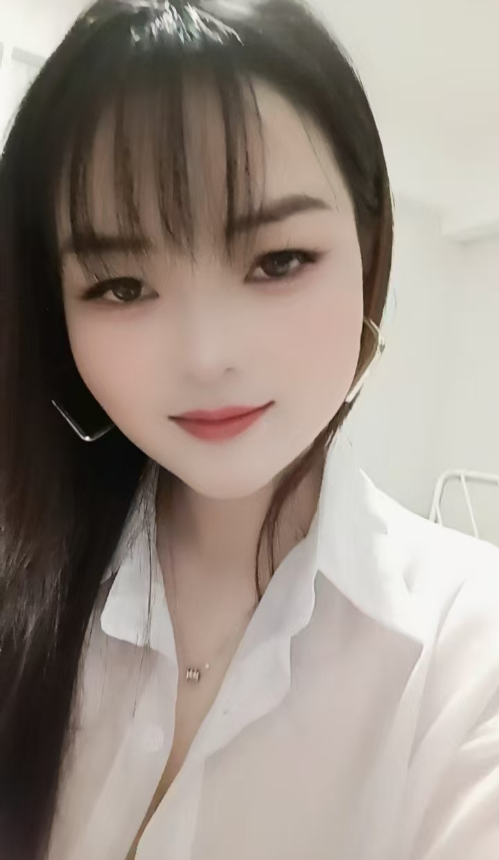 坪洲丰满欲女小可爱