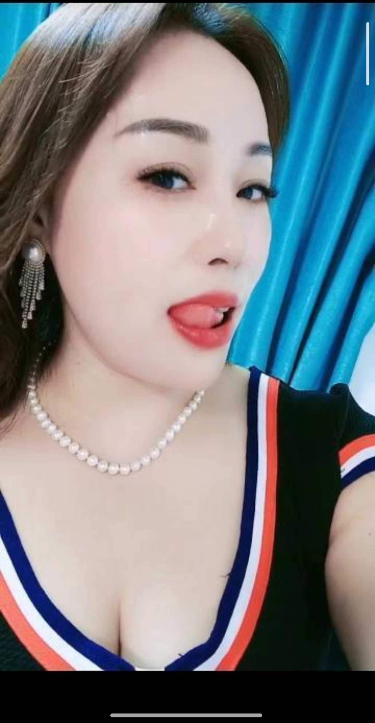 丰乳肥臀，服务好，不催人