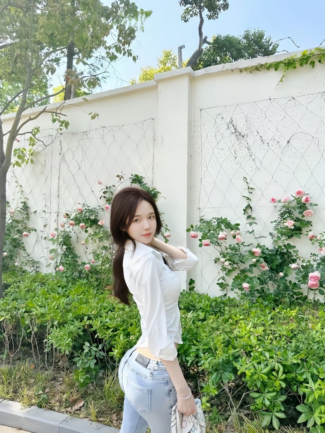 天河岗顶巧巧 身上淡淡香气 良家气息 三点粉色系