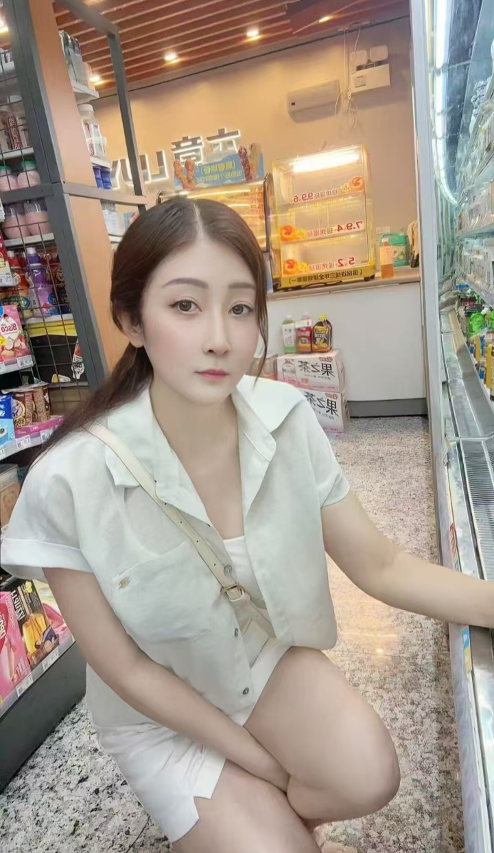 晋安美御姐可乐