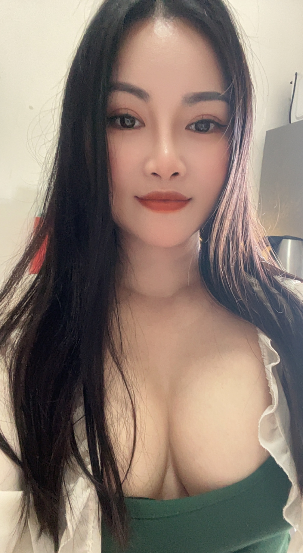 海珠昌岗芯芯 38d大白兔 微胖有肉感 屁股大又翘