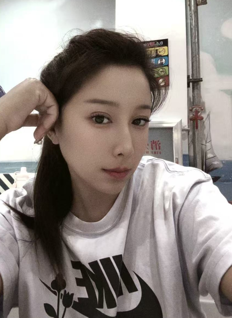 个高腿细大炮家