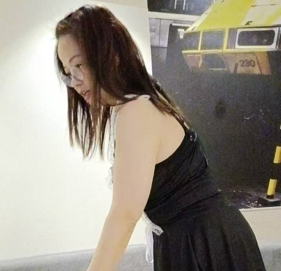 风情肉感熟女芳姐