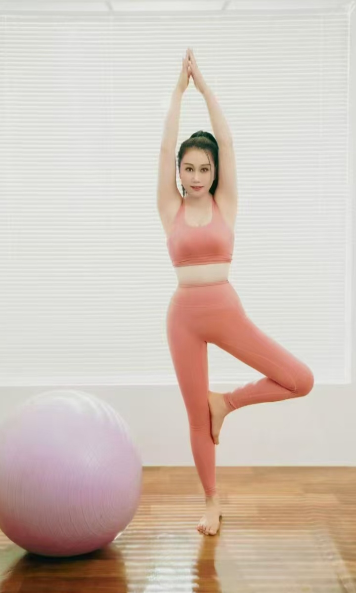 铁西瑜伽裤辣妹茶兮