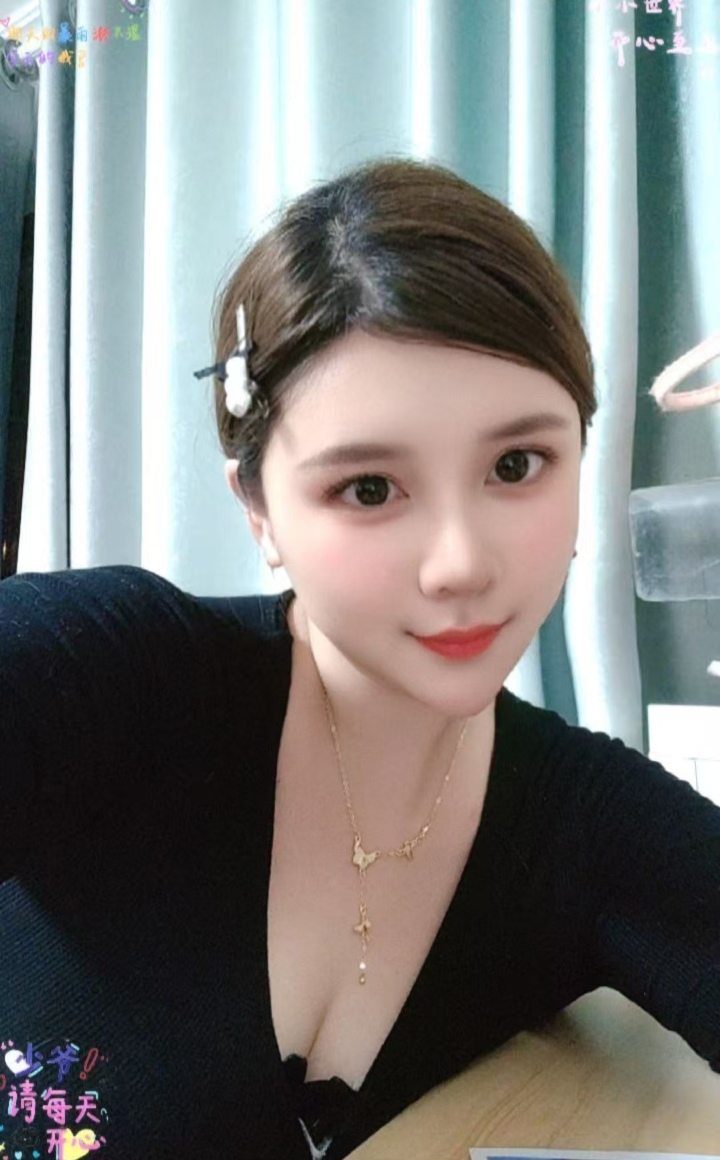 马群美乳辣妹香香