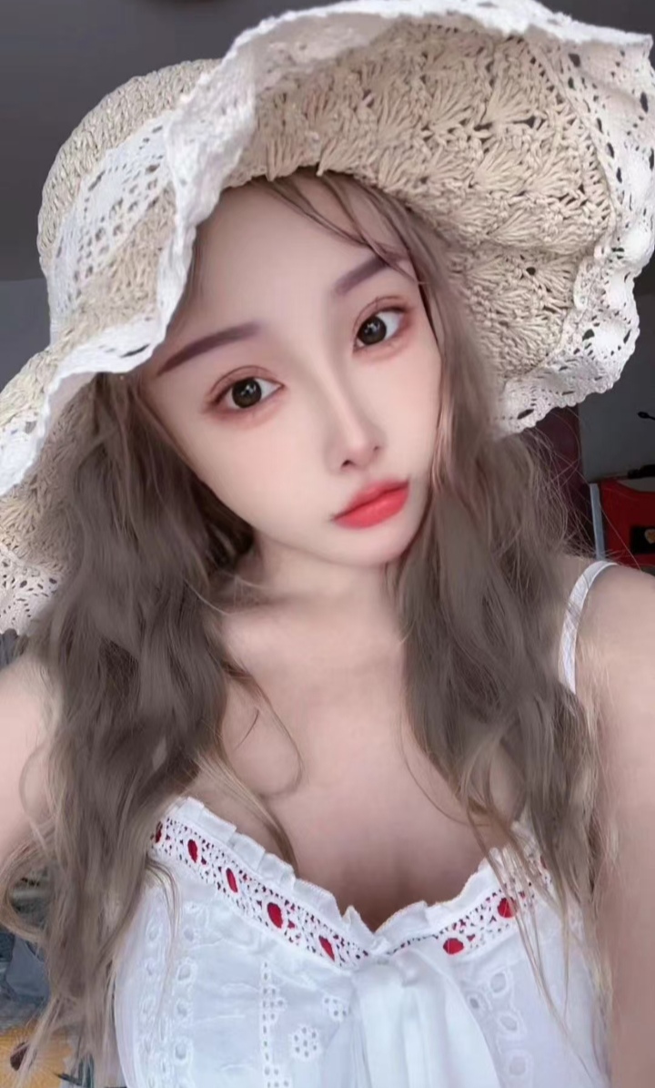 美艳热辣小姐姐彤彤