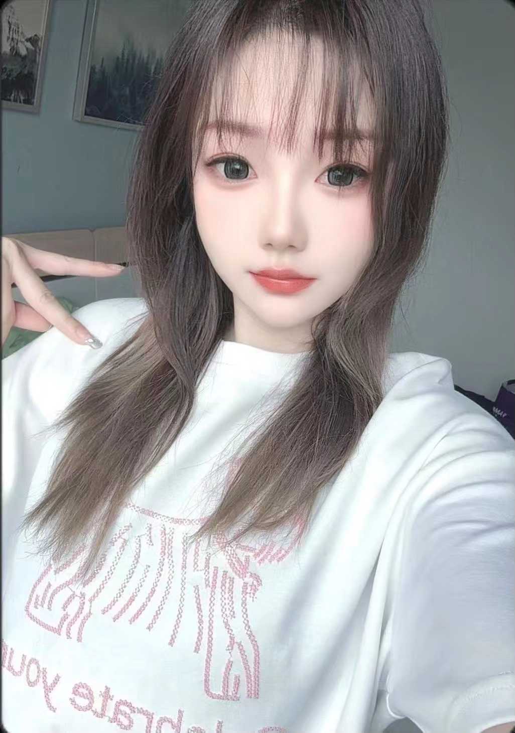 海珠快餐美女宝儿