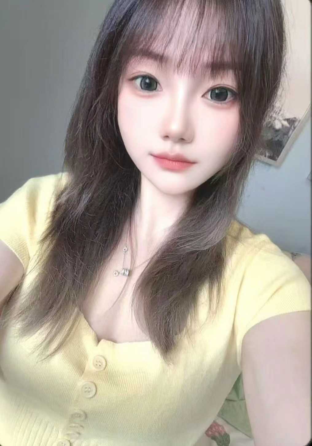 海珠快餐美女宝儿