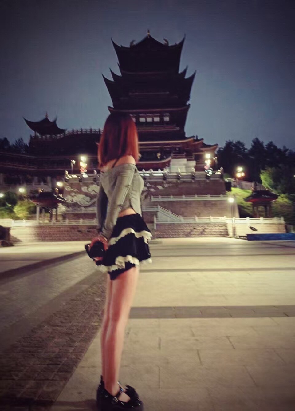 天河18岁西施 温柔水多且敏感 讲卫生可蛇纹