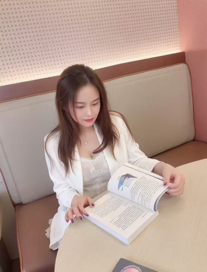 普陀瑜伽裤辣妹滢儿