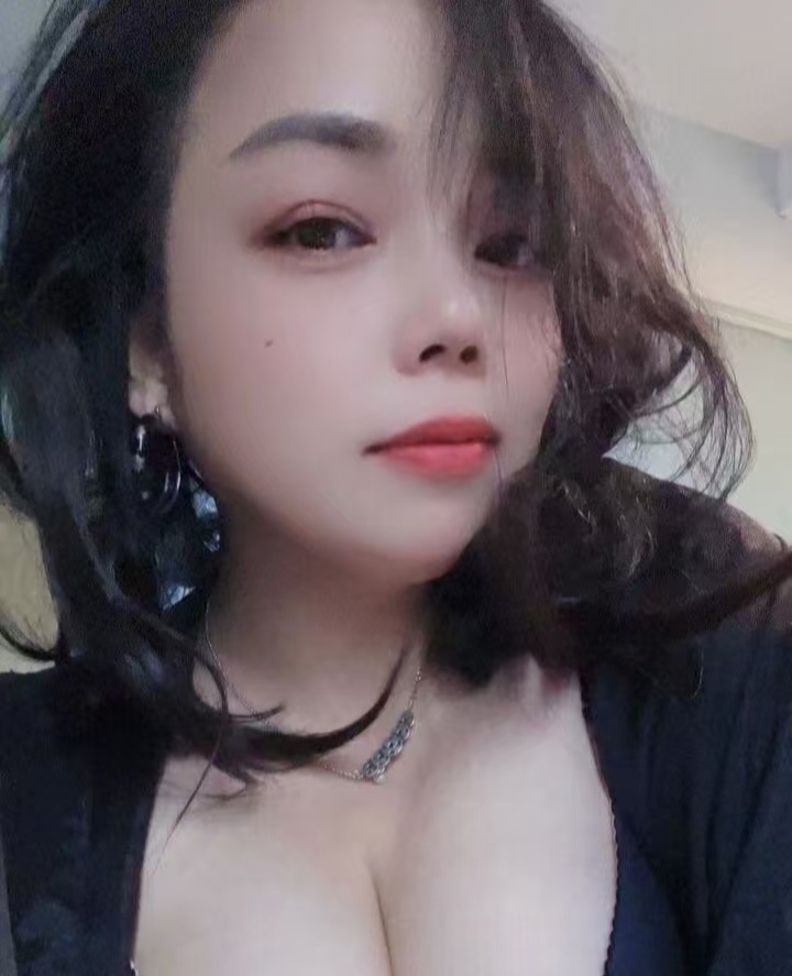 雨花大奶美少妇彤彤