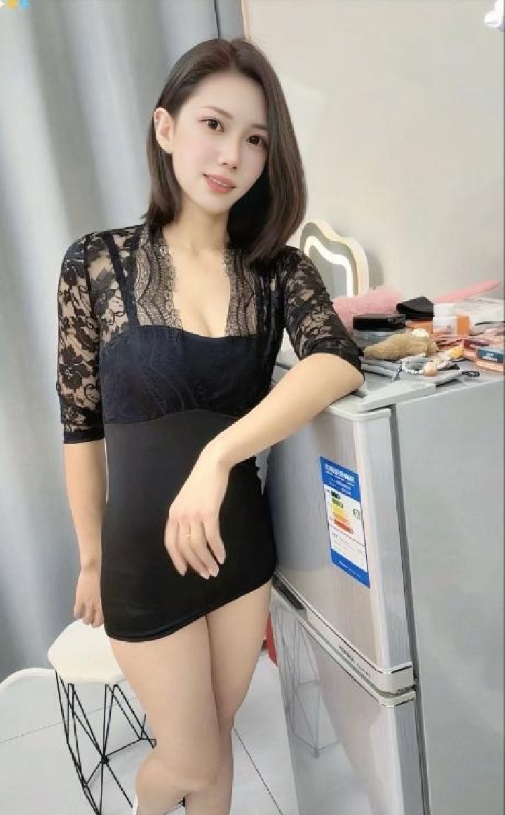 蜀山白嫩小少妇