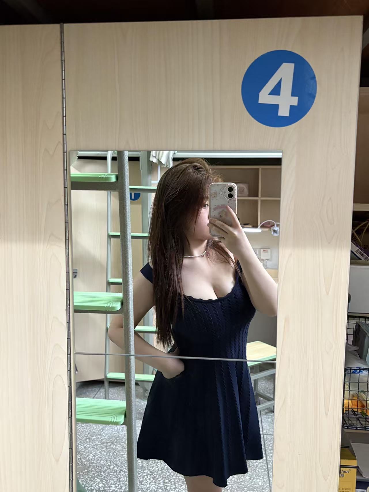 见面付款 绝对真实 年轻漂亮 可咸可甜 女友型妹子