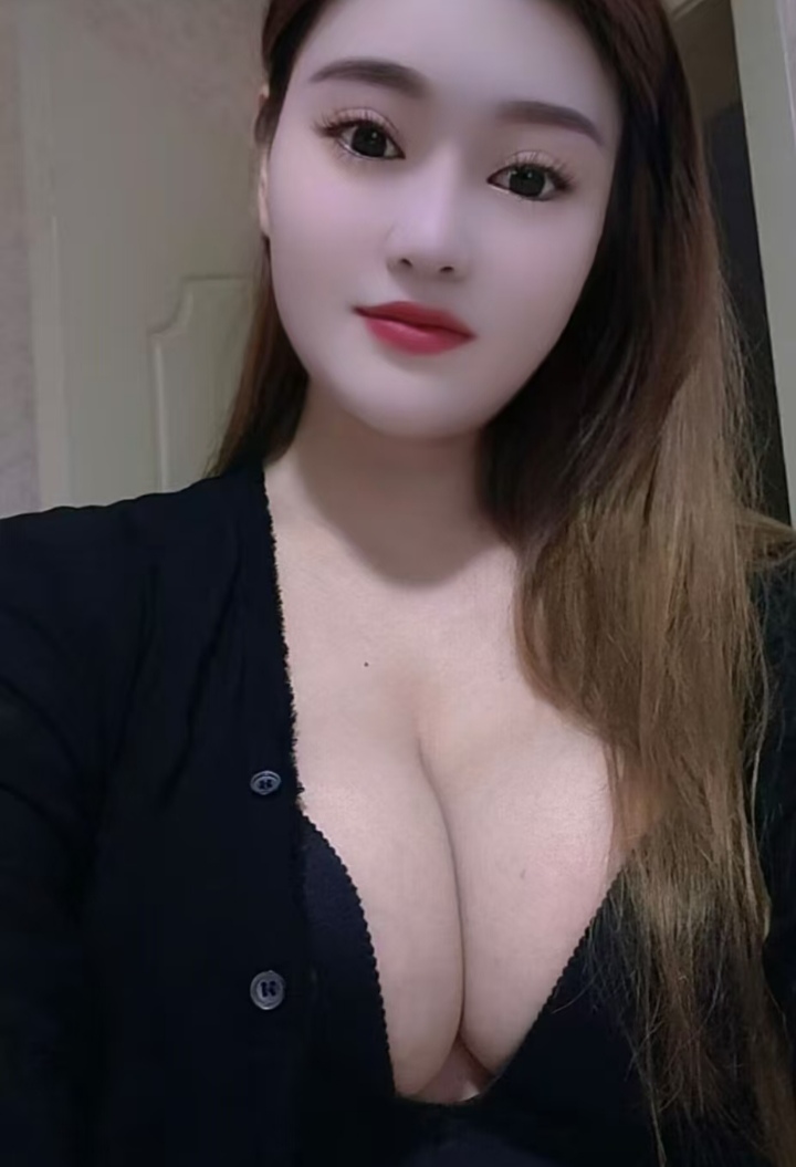 观山湖爆乳小少妇媚儿