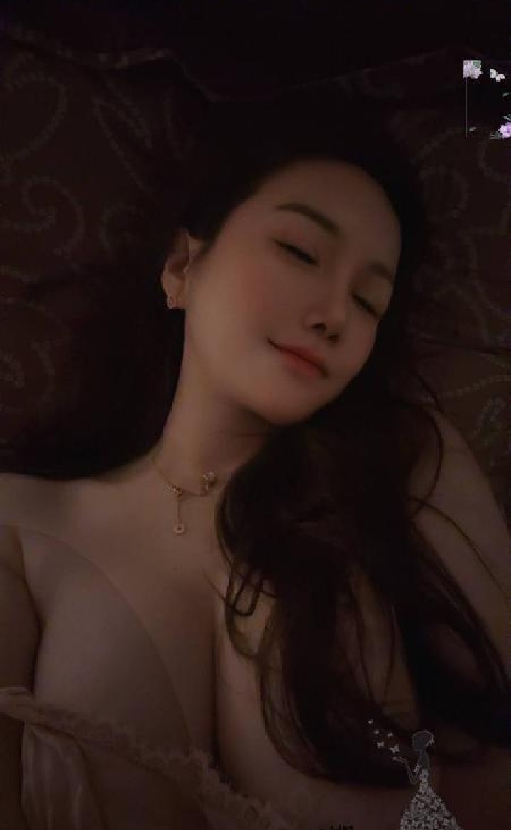 朝阳大胸颜值老师