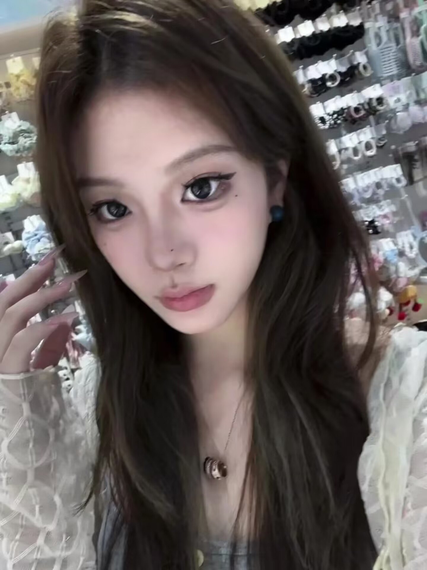 温柔嫩妹，皮肤吹弹可破