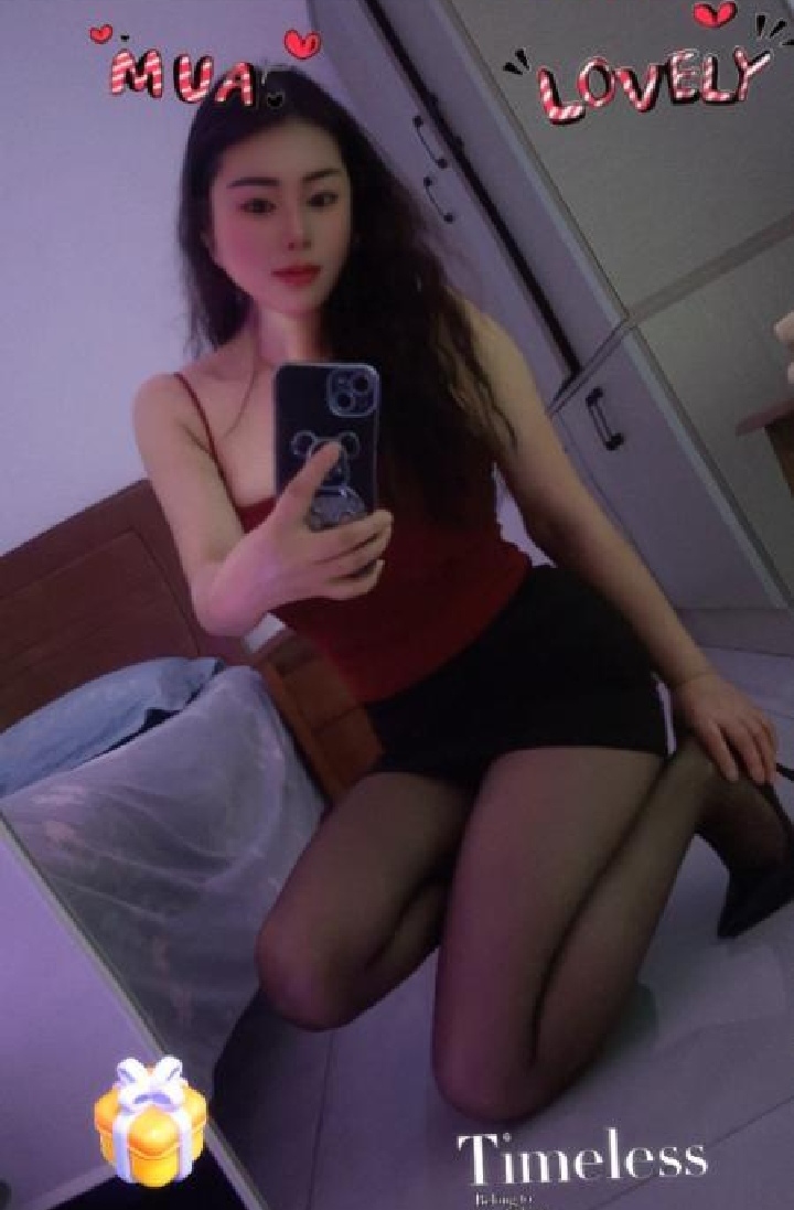 余姚大胸黑丝小少妇