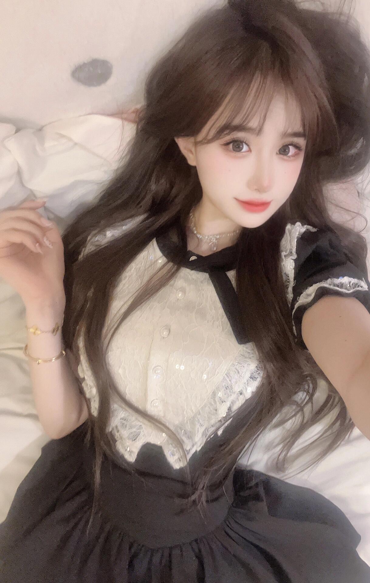 高颜值妹子身材绝佳