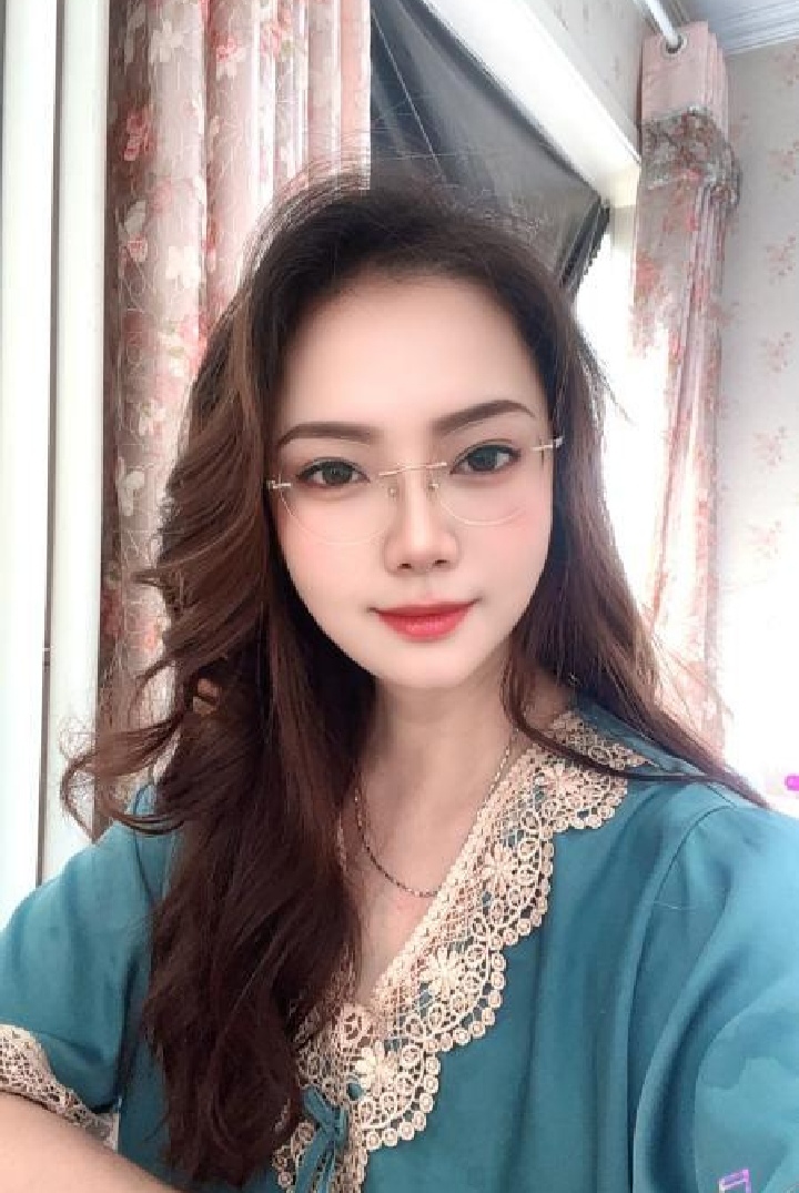 二七服务系眼镜尤物