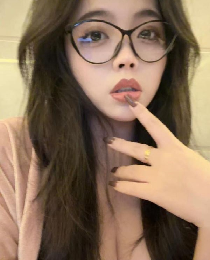 相城美乳女友曼曼