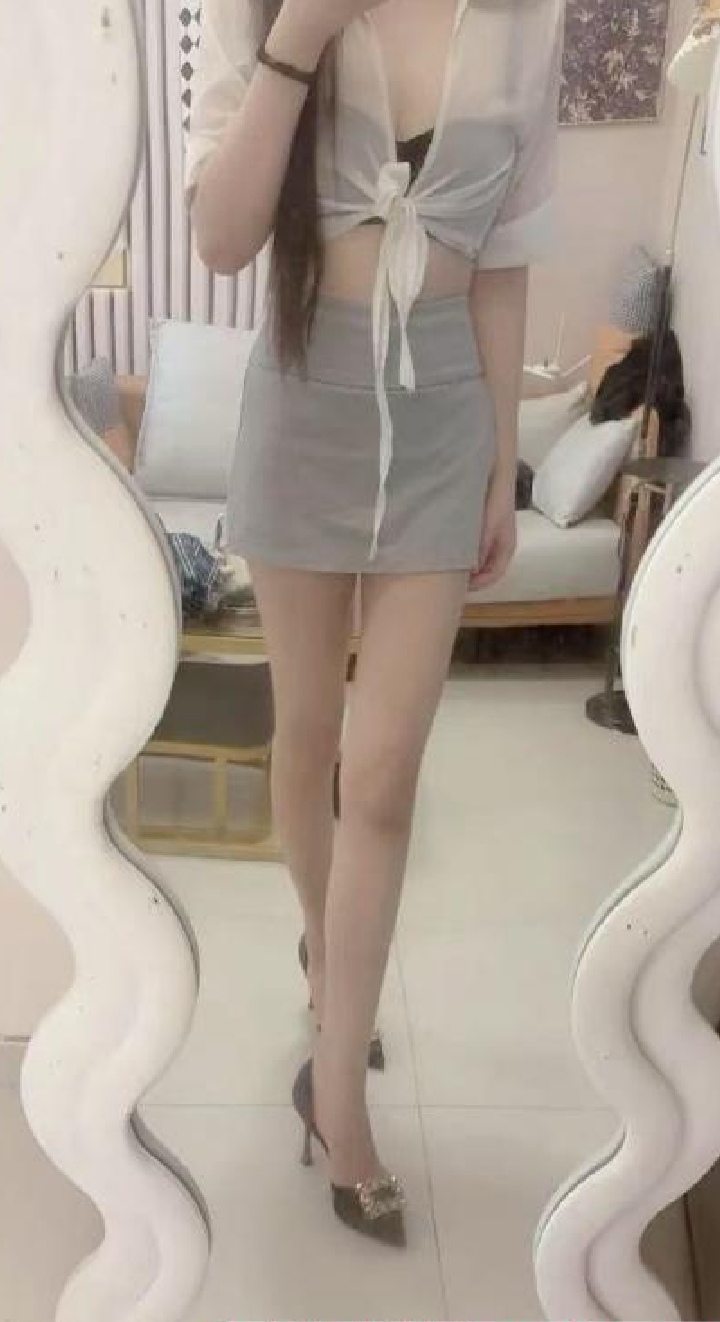 火辣大长腿青青