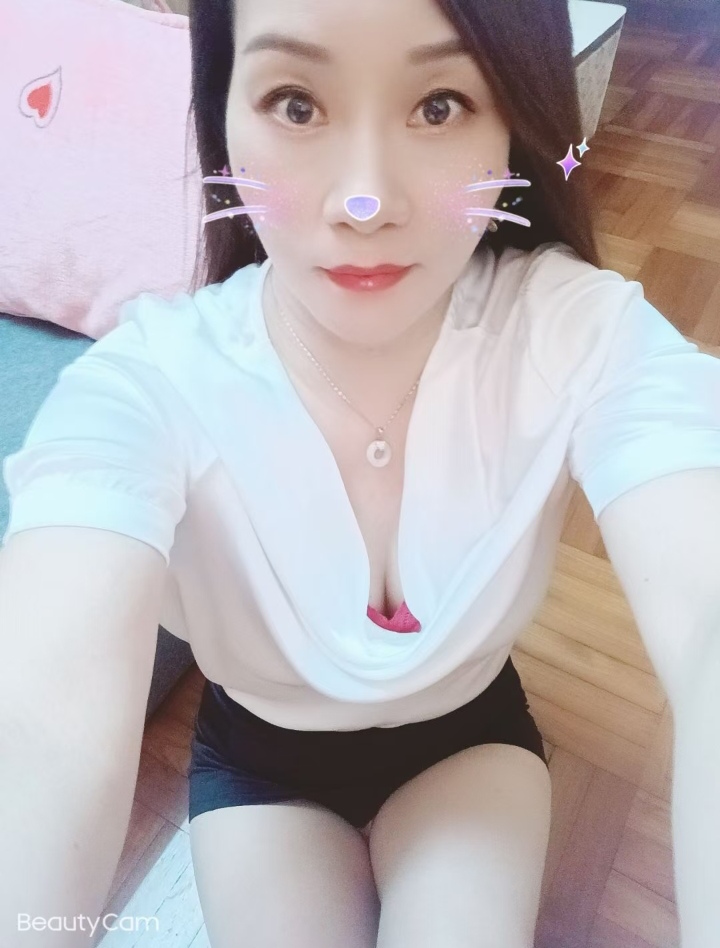 越秀风情少妇小叮当