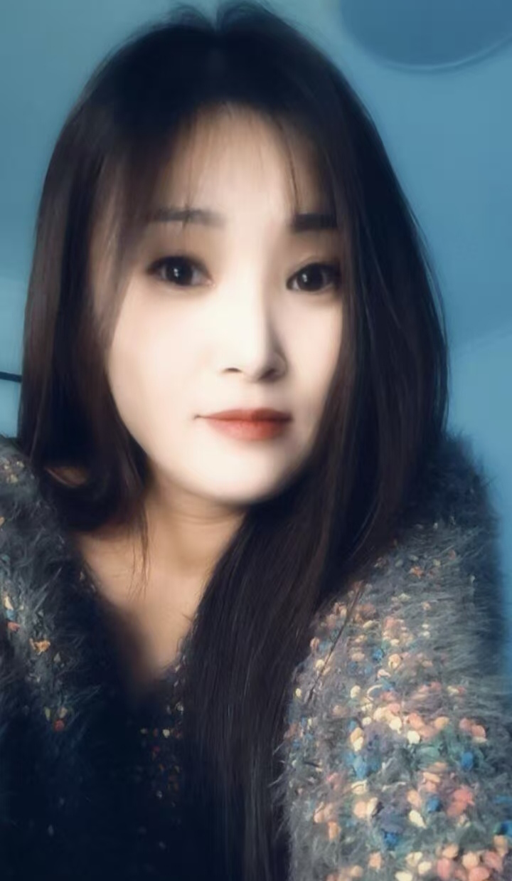 夫子庙美乳少妇小乖