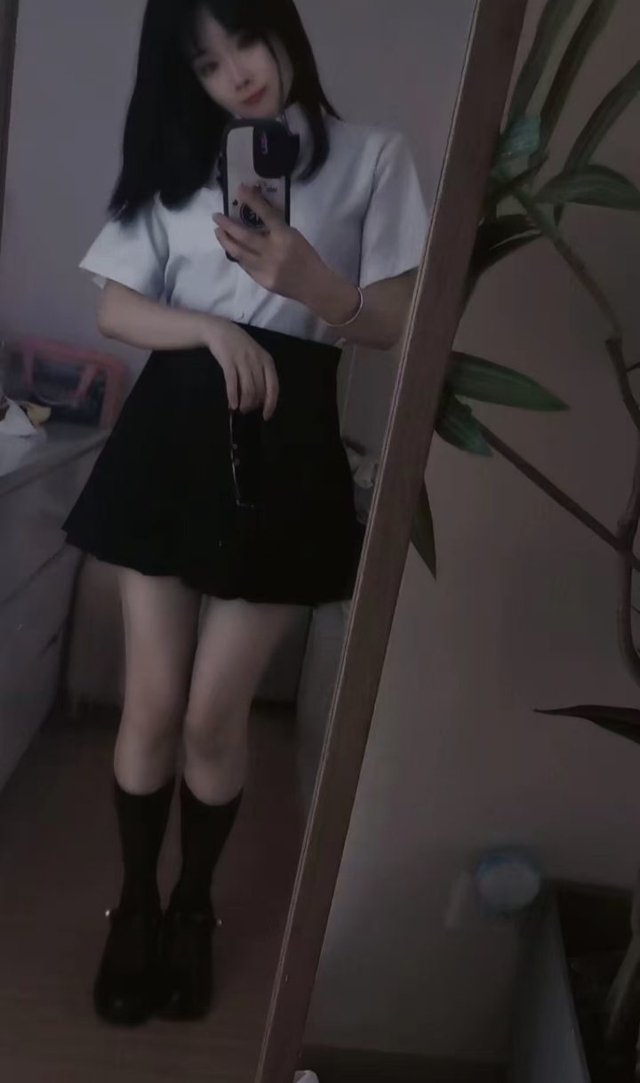 兼职制服眼镜妞萌萌