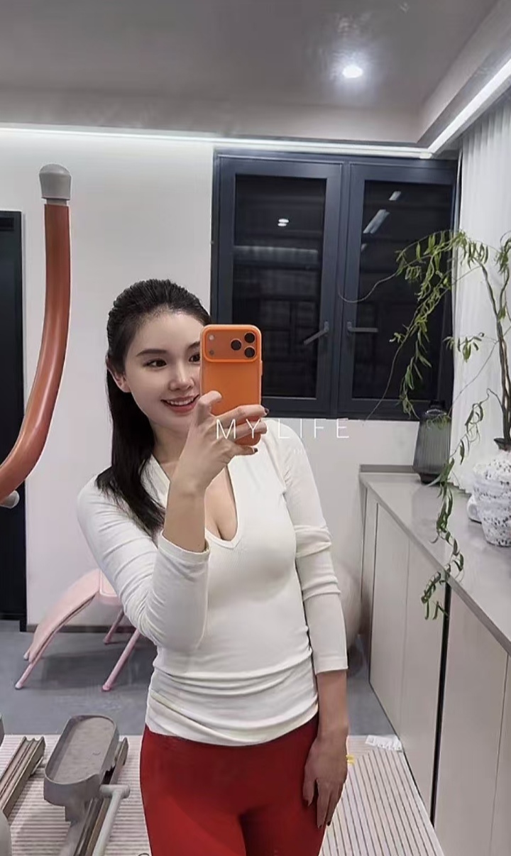 南山瑜伽美妞佳佳