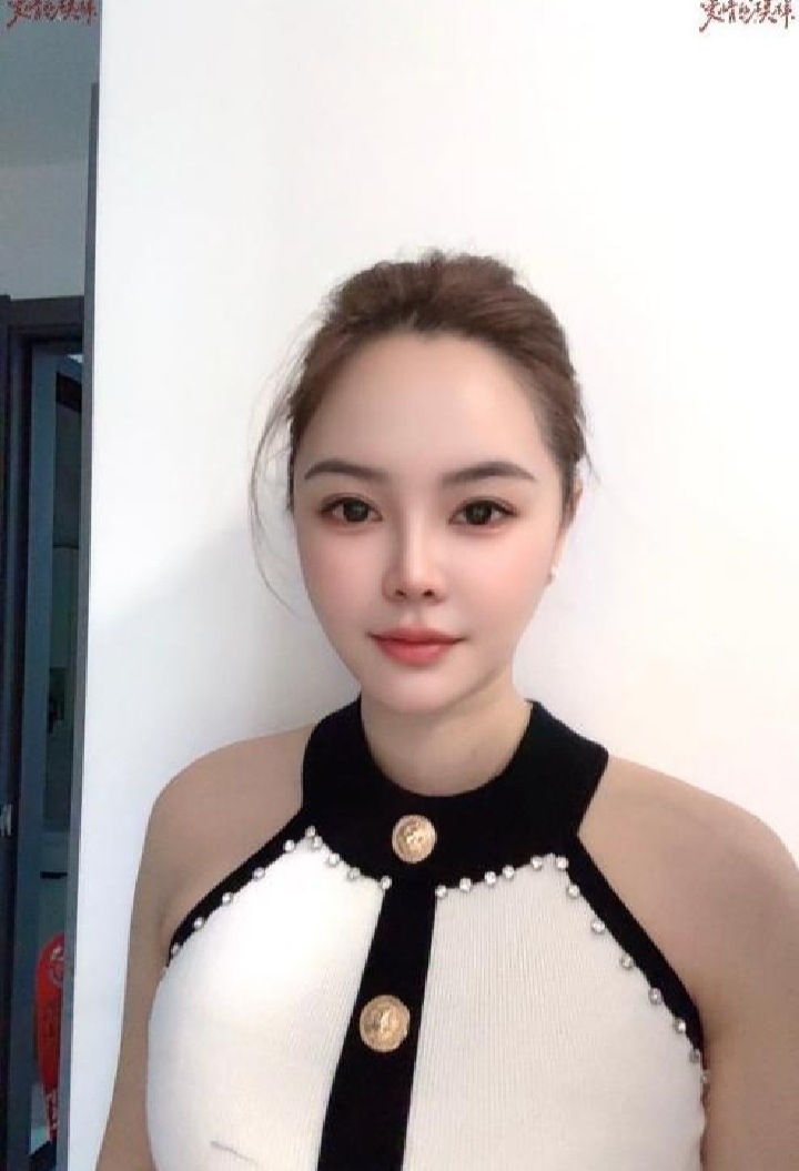 体验气质丰润小少妇