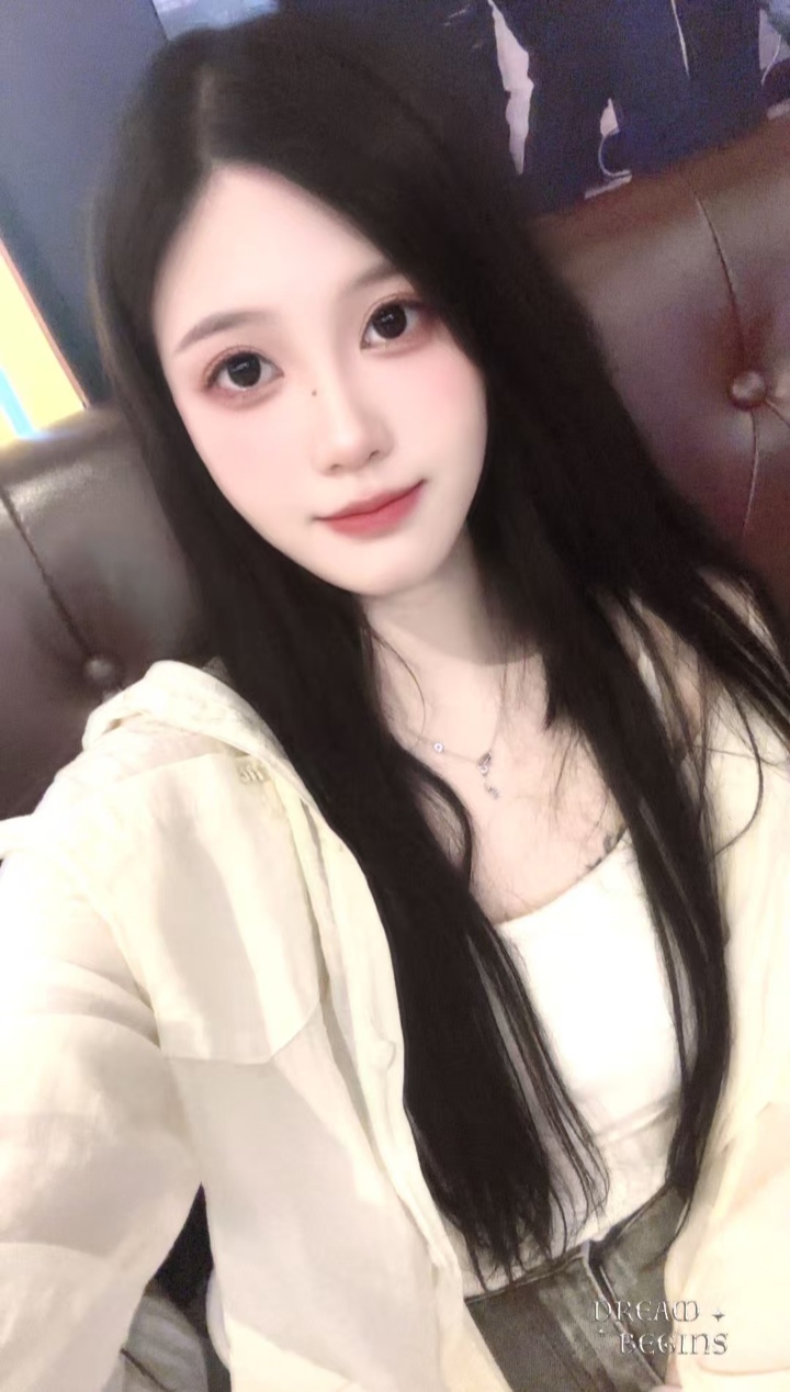 徐汇迷人美妞梦露露