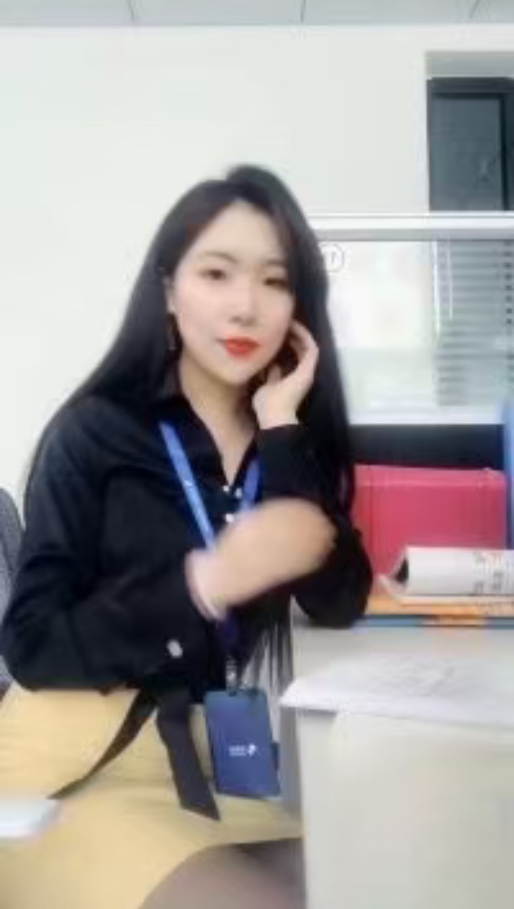 兼职美乳御姐夜玫瑰