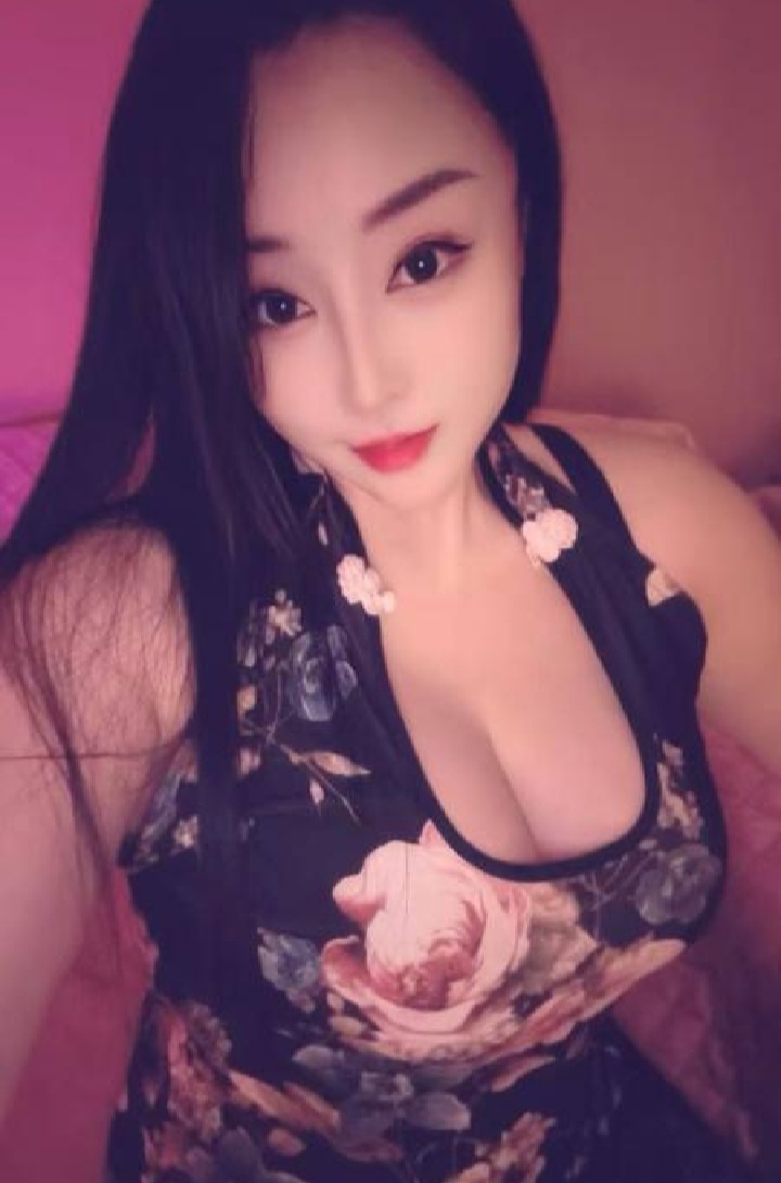 丰乳肥臀美艳御姐鑫鑫