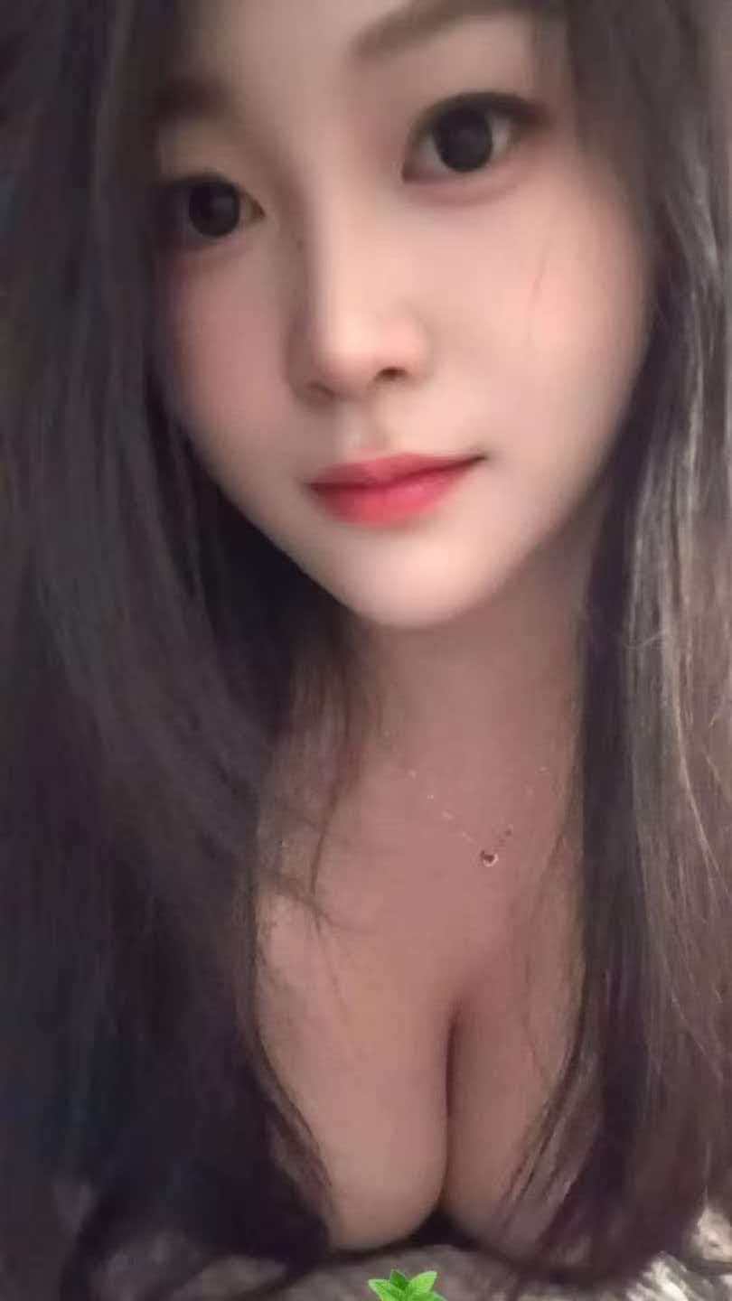 小店丰满型大奶少妇