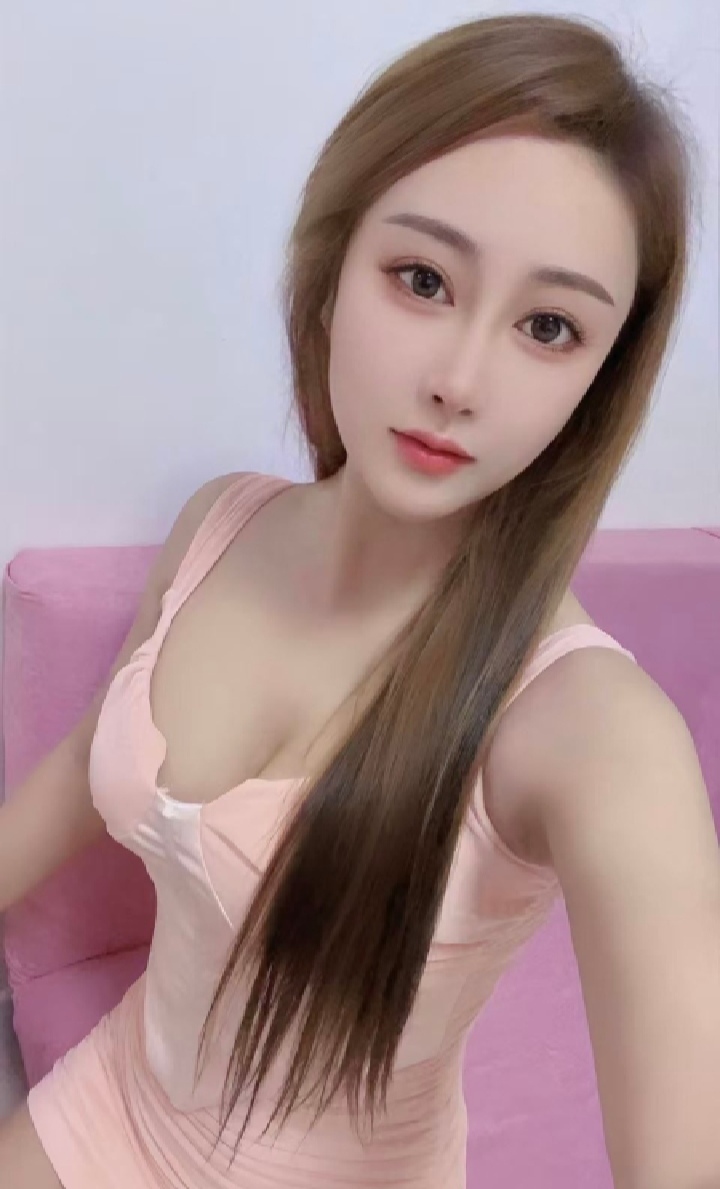 金水美乳甜心小姐姐