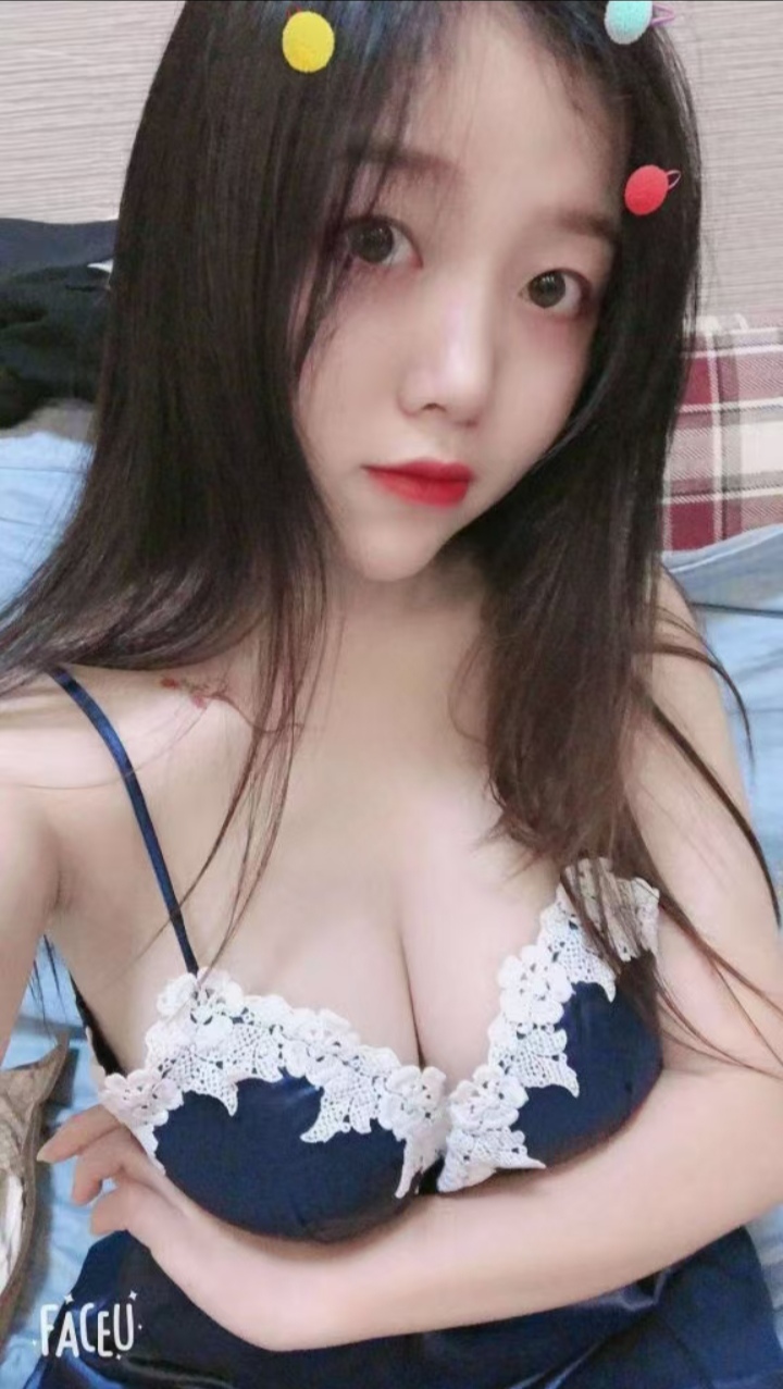 河北美乳辣妹小小