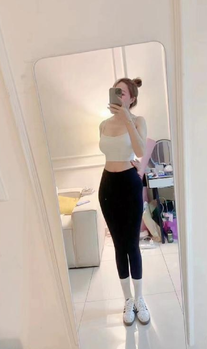 朝阳细腰美腿可可