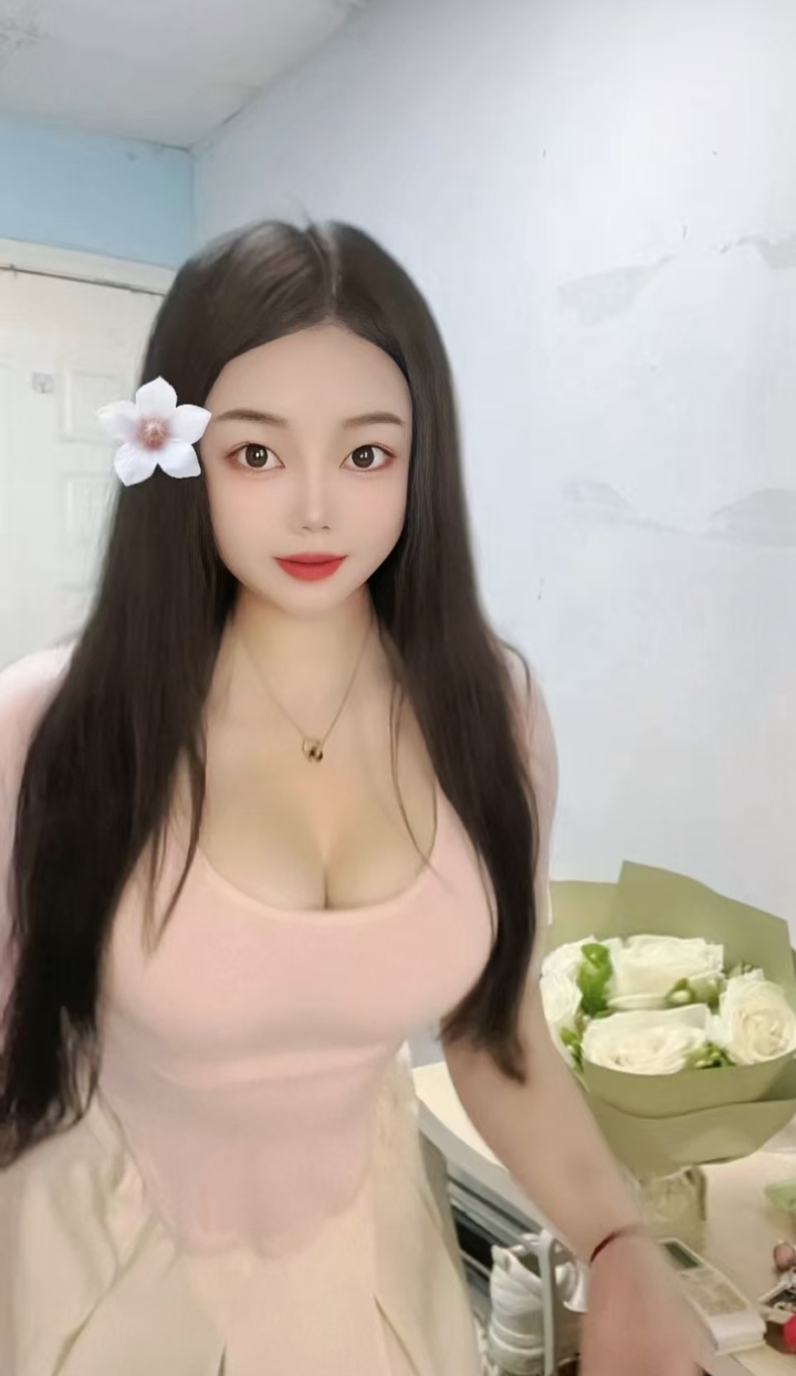 公明极品微胖妞小雪