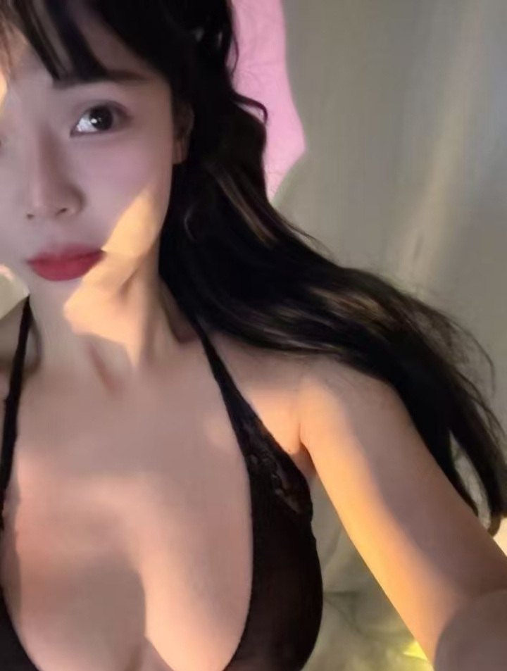 西青纯欲咪朵小姐姐